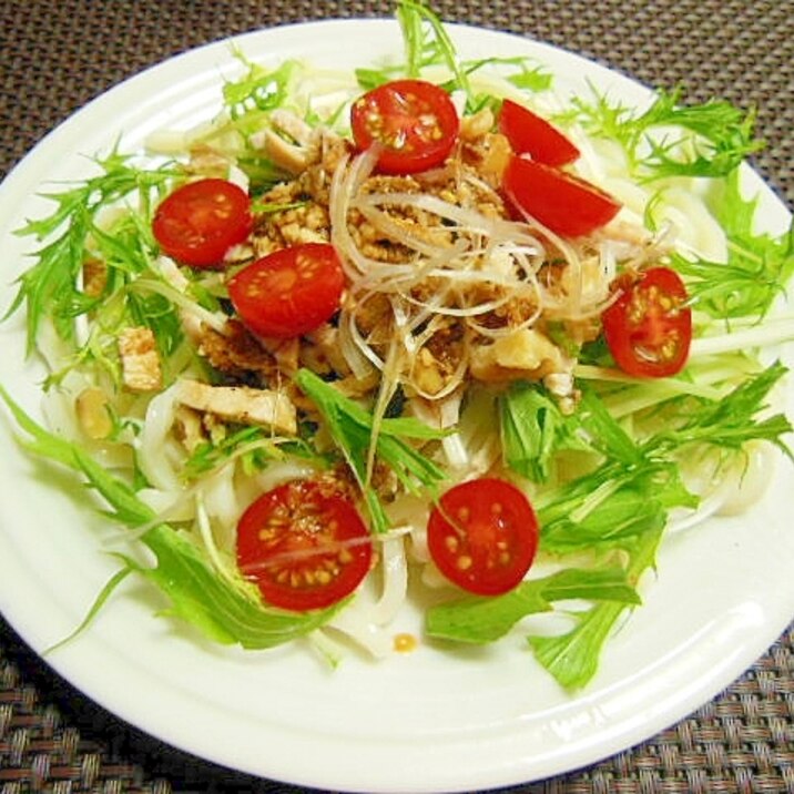 冷え冷えかんたん！水菜と焼き豚のピリ辛うどん♪